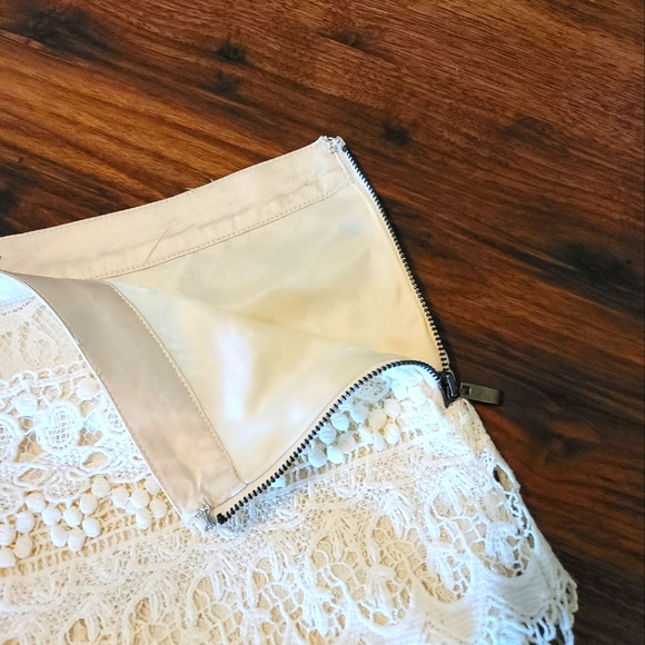 Love Culture lace shorts (NWT) - Picture 3 of 4